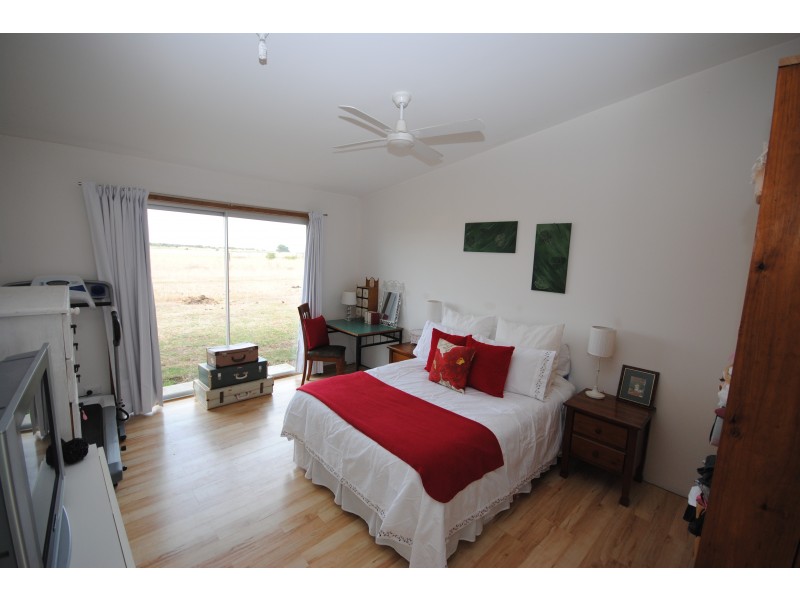 42 Snapper Point Road, Portland VIC 3305