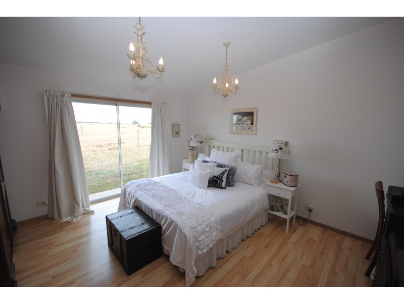 42 Snapper Point Road, Portland VIC 3305