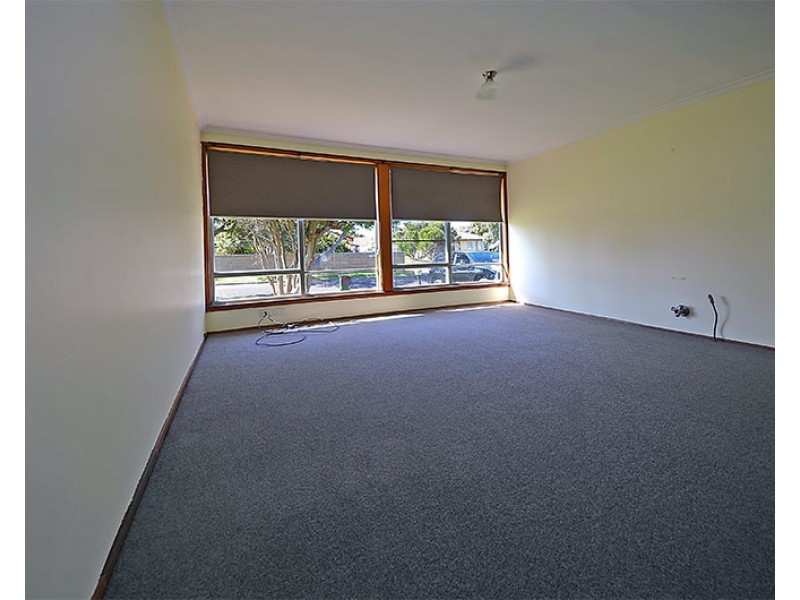 6 Banyan Crescent, Portland VIC 3305