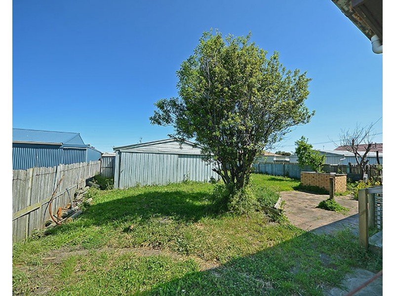 6 Banyan Crescent, Portland VIC 3305