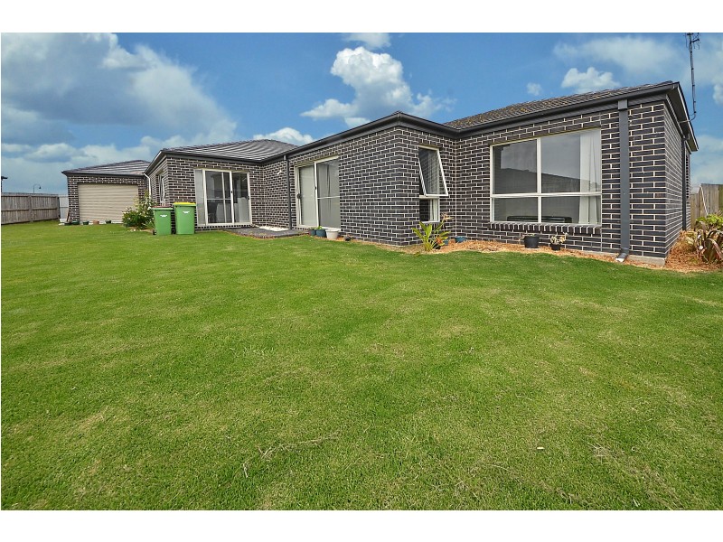 11 Madeira Close, Portland VIC 3305