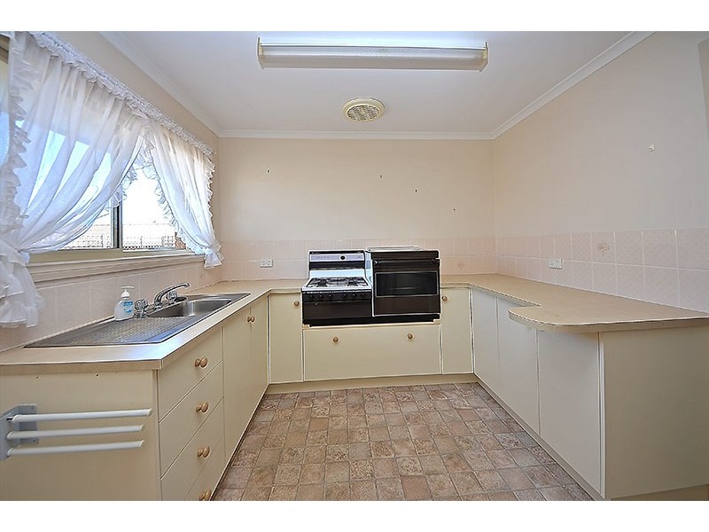 14 Juliani Place, Portland VIC 3305