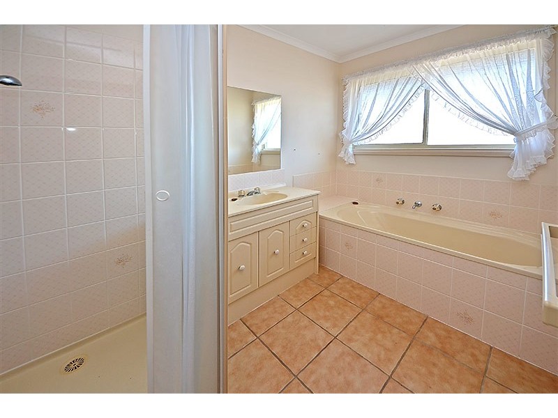 14 Juliani Place, Portland VIC 3305