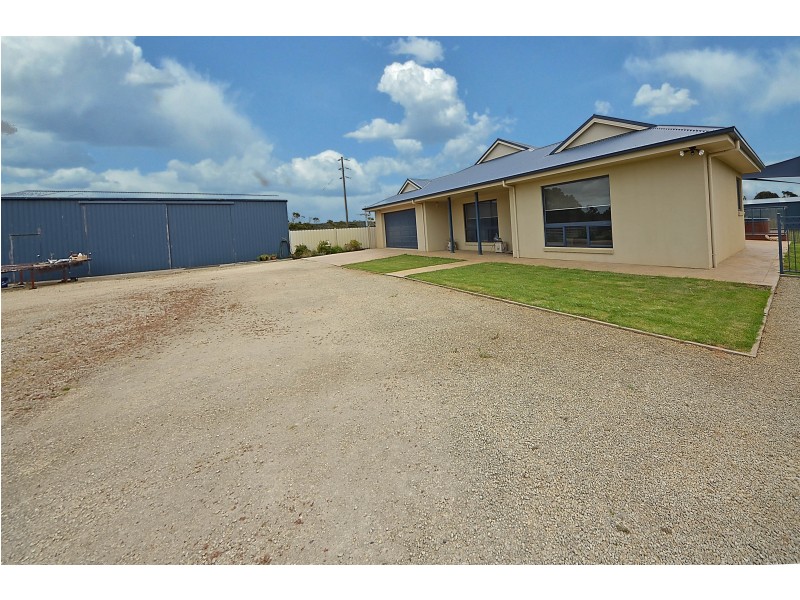 13 Nepean Road, Portland VIC 3305