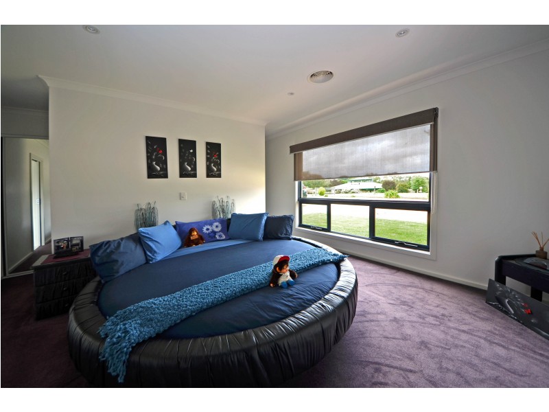 13 Nepean Road, Portland VIC 3305