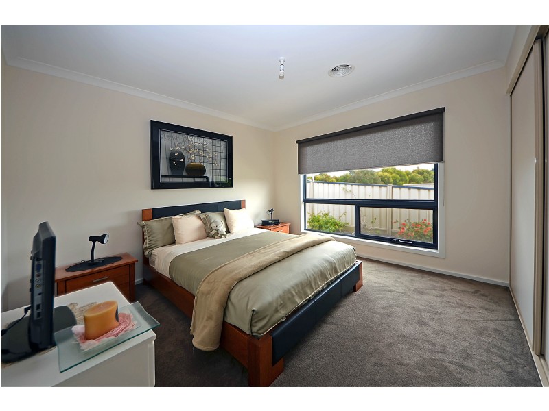 13 Nepean Road, Portland VIC 3305