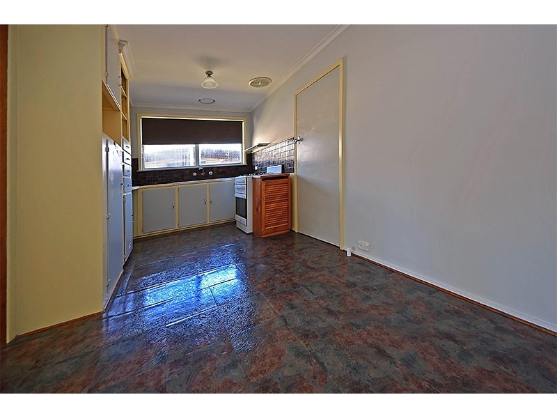 6 Banyan Crescent, Portland VIC 3305