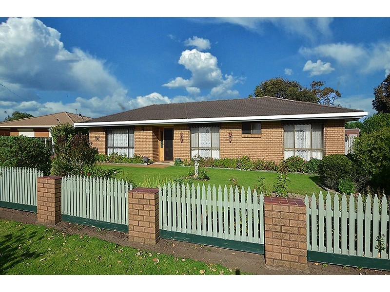 198 Bentinck Street, Portland VIC 3305