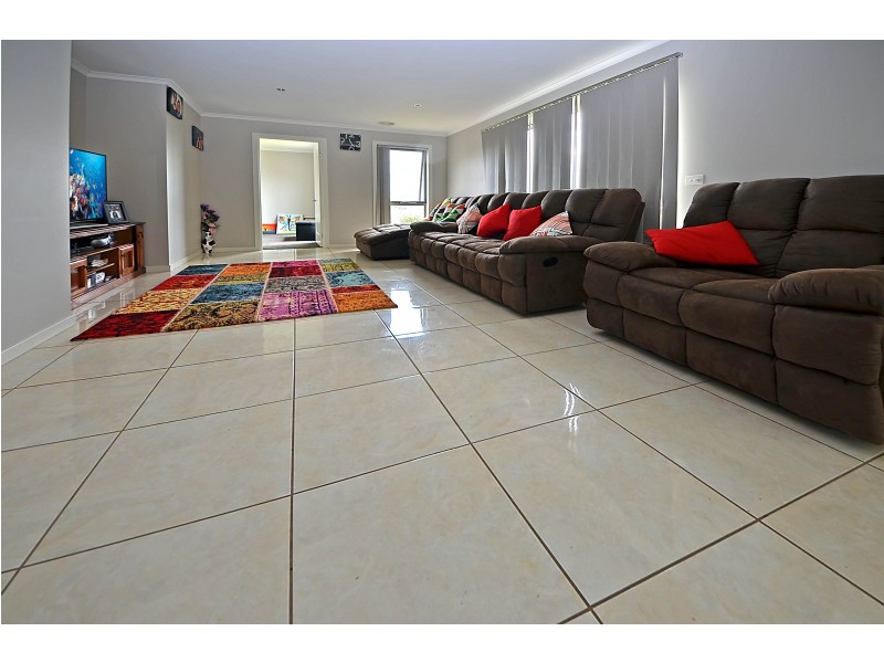11 Madeira Close, Portland VIC 3305