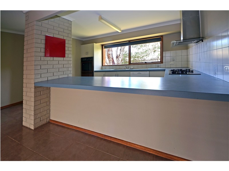 9 Adamson Court, Portland VIC 3305