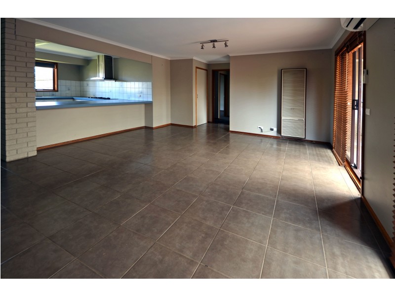 9 Adamson Court, Portland VIC 3305