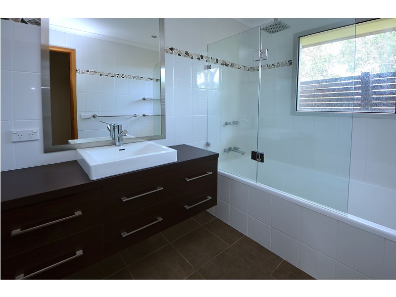9 Adamson Court, Portland VIC 3305