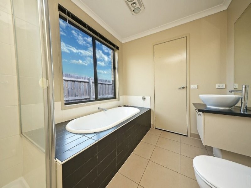 48 Madeira Close, Portland VIC 3305