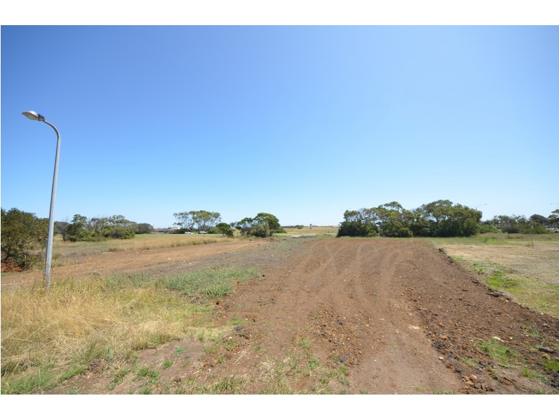353 Hanlon Parade, Portland VIC 3305