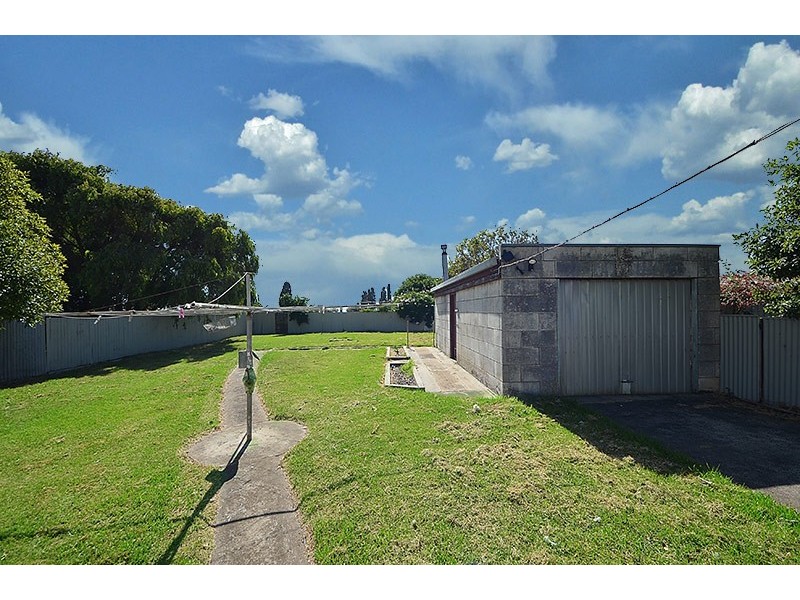 17 Rossdell Street, Portland VIC 3305
