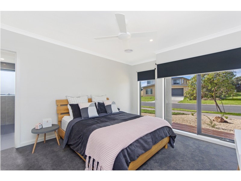 5 Bluewater Court, Portland VIC 3305