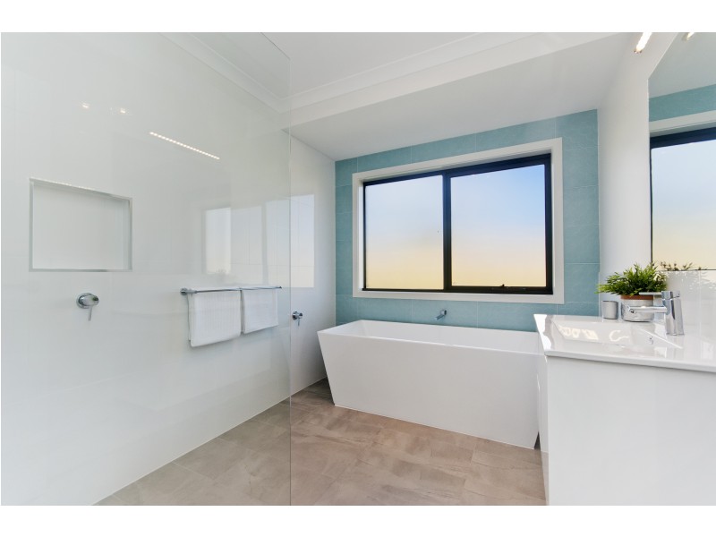 5 Bluewater Court, Portland VIC 3305