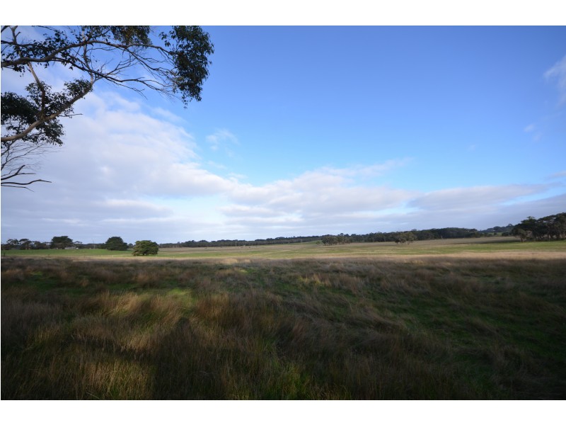 104 Crowes Road, Portland VIC 3305