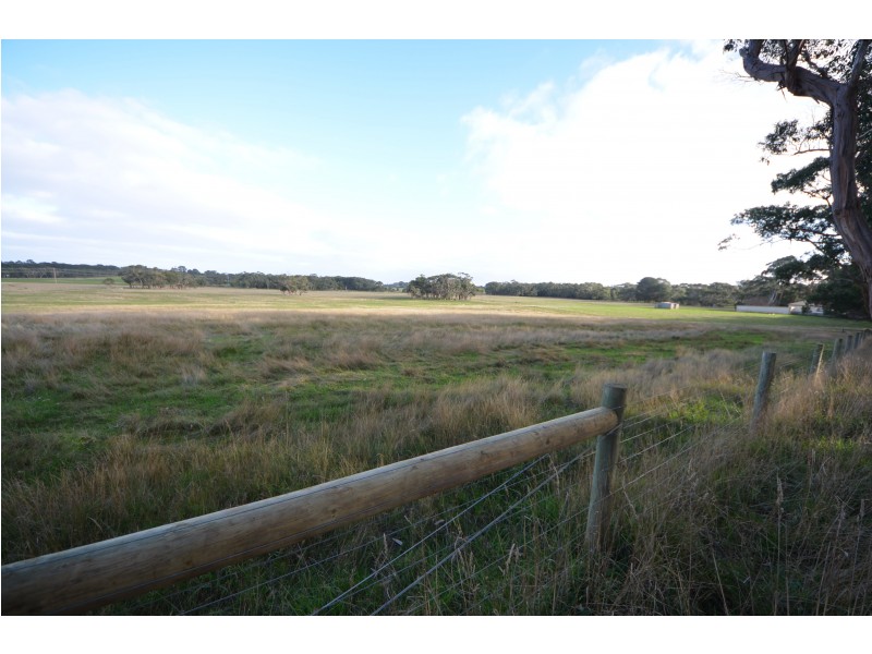 104 Crowes Road, Portland VIC 3305