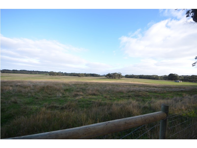 104 Crowes Road, Portland VIC 3305