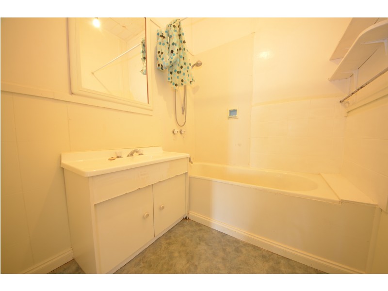 84 Scott Street, Heywood VIC 3304