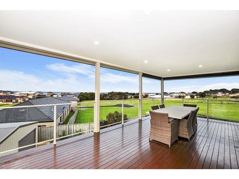 16 Aquarius Court, Portland VIC 3305