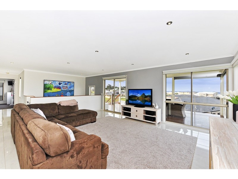 16 Aquarius Court, Portland VIC 3305