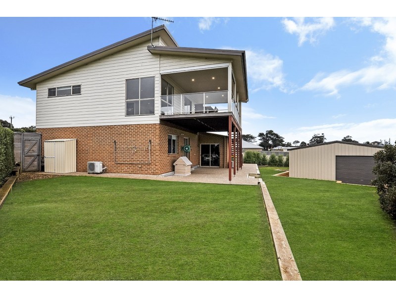 16 Aquarius Court, Portland VIC 3305