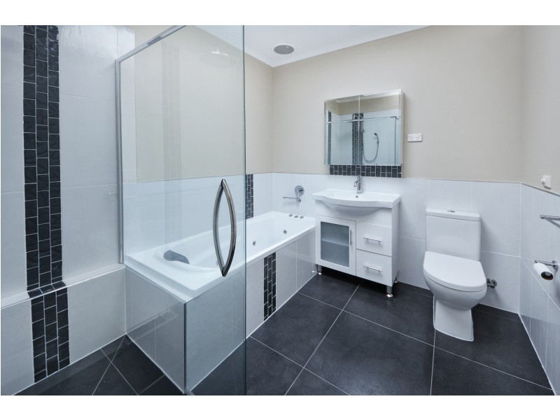 29 Valmai Avenue, Portland VIC 3305