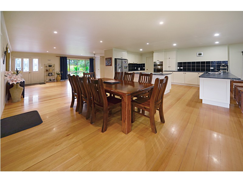 82 Westlakes Road, Portland VIC 3305