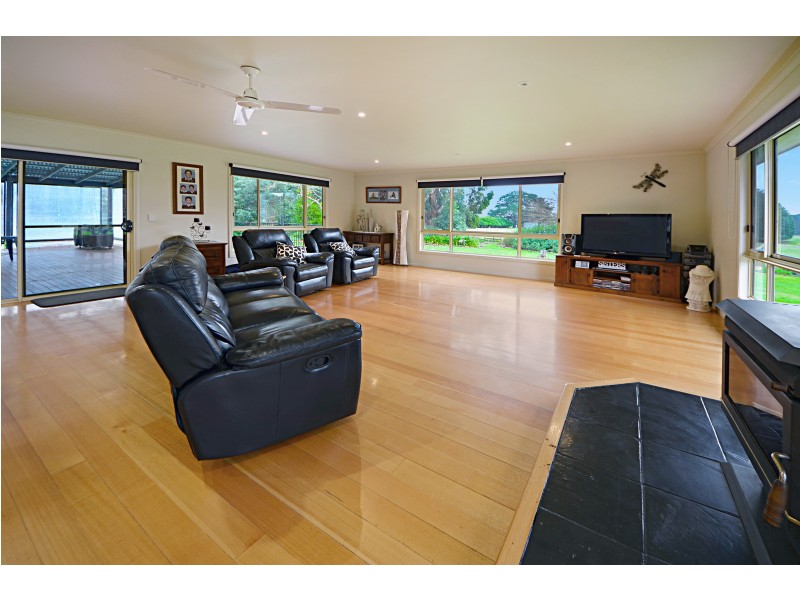 82 Westlakes Road, Portland VIC 3305