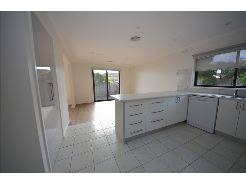 13 Shirva Crescent, Portland VIC 3305