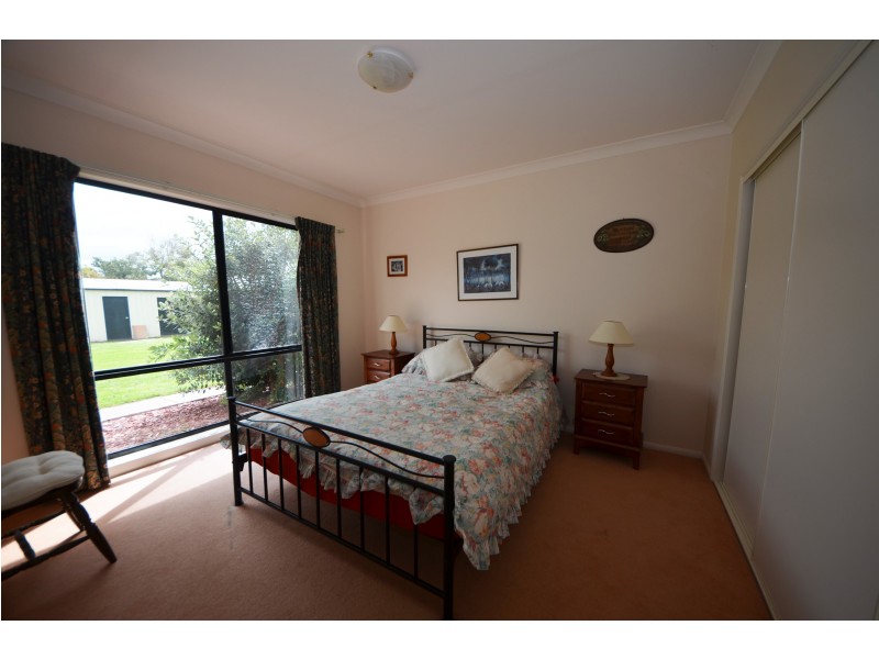 4 Burns Road, Portland VIC 3305