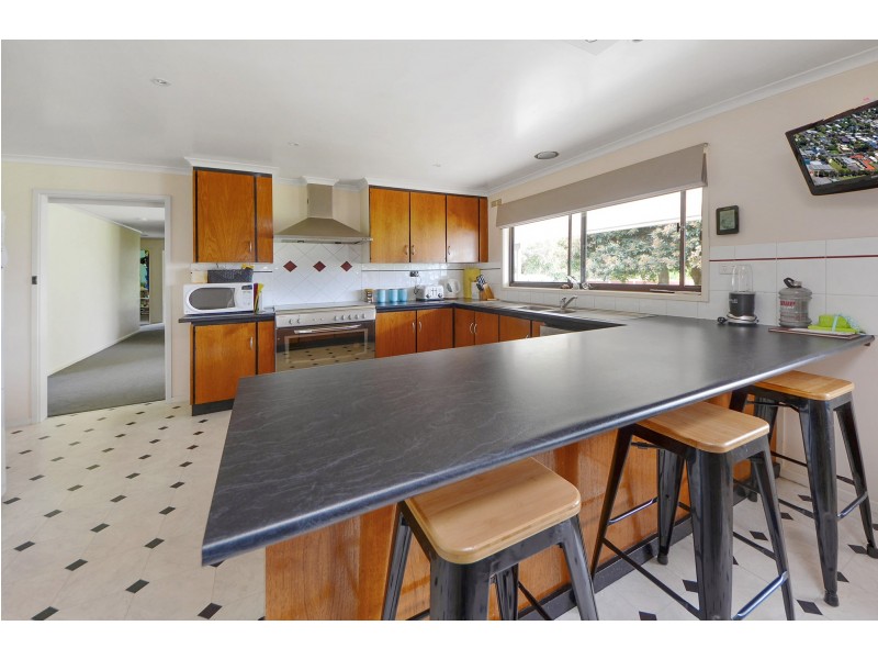 17 Sheoke Road, Portland VIC 3305