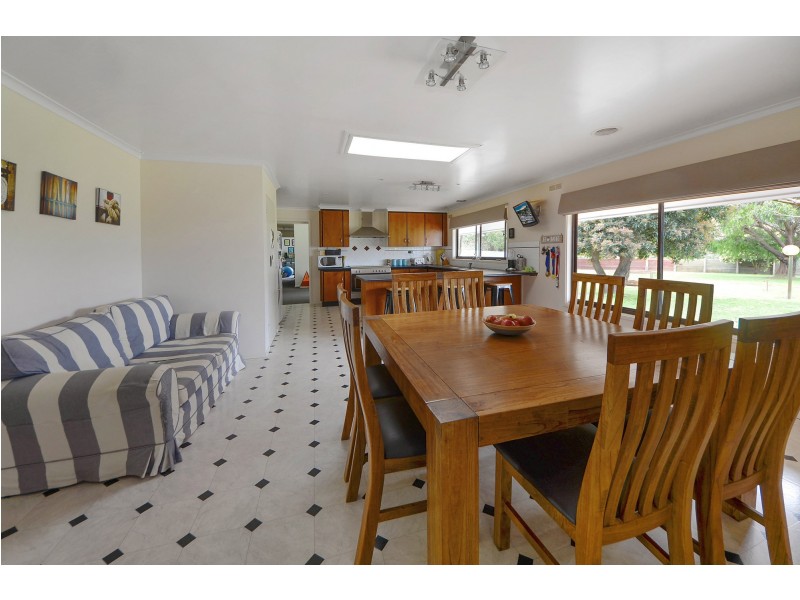 17 Sheoke Road, Portland VIC 3305