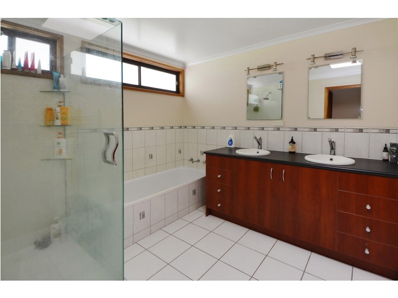 17 Sheoke Road, Portland VIC 3305