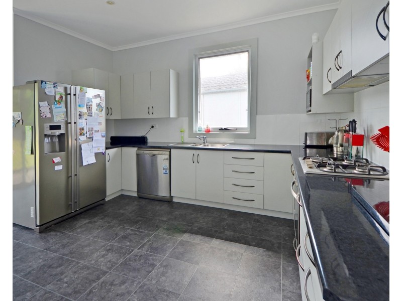 22 Oswald Street, Portland VIC 3305