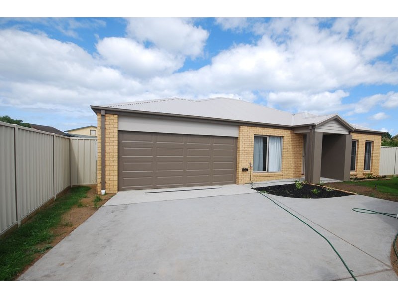 2/10 Wannon Street, Portland VIC 3305