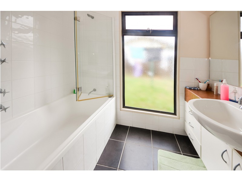 315  Edgar Street, Portland VIC 3305