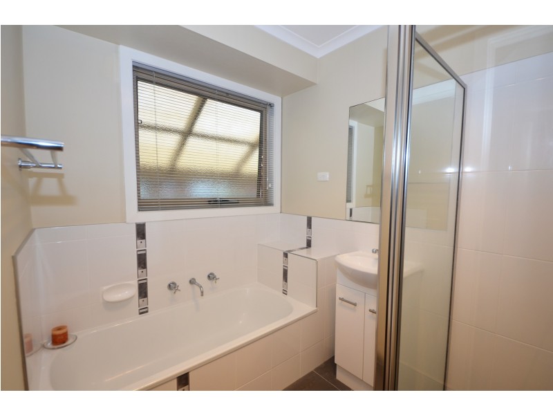 10 Lowan Court, Portland VIC 3305