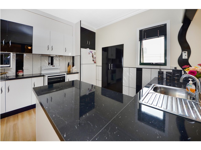 30 Calvert Street, Portland VIC 3305