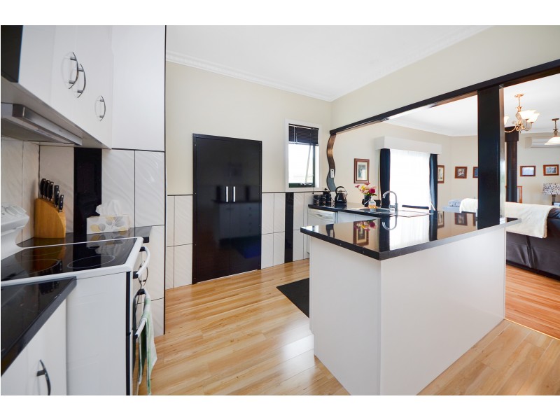 30 Calvert Street, Portland VIC 3305