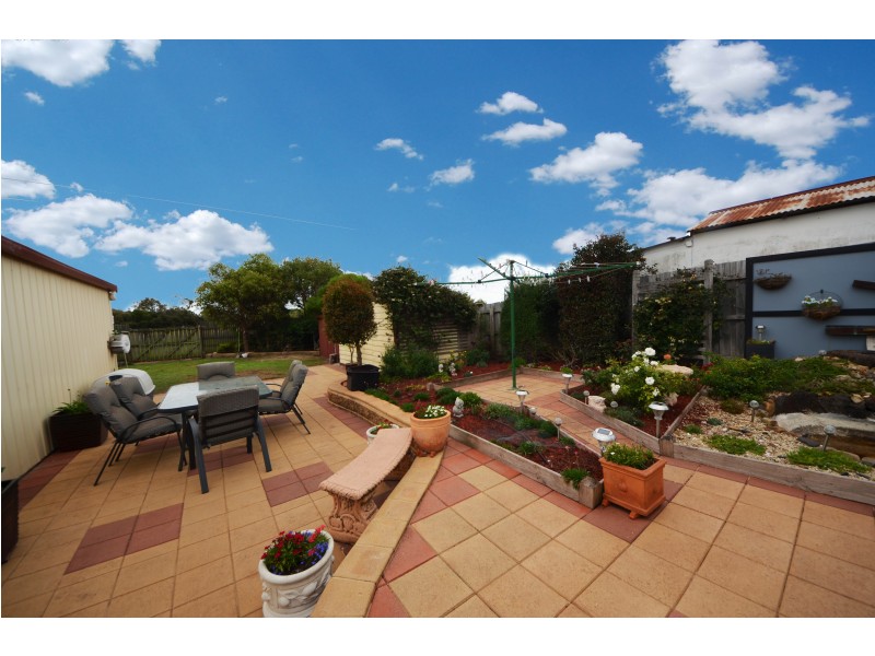30 Calvert Street, Portland VIC 3305