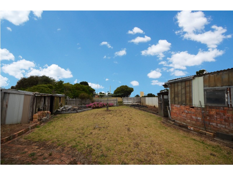 27 Rossdell Street, Portland VIC 3305