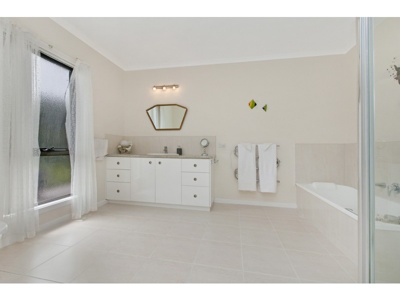 124 Cape Nelson Road, Portland VIC 3305