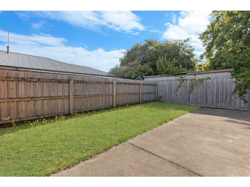 28 Oswald Street 2, Portland VIC 3305