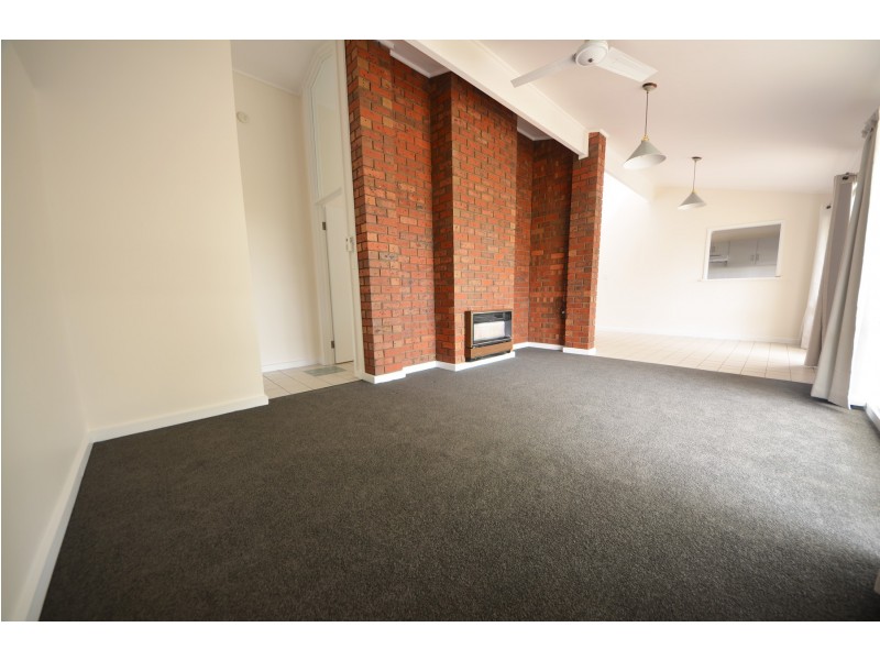 21 Shirva Crescent, Portland VIC 3305