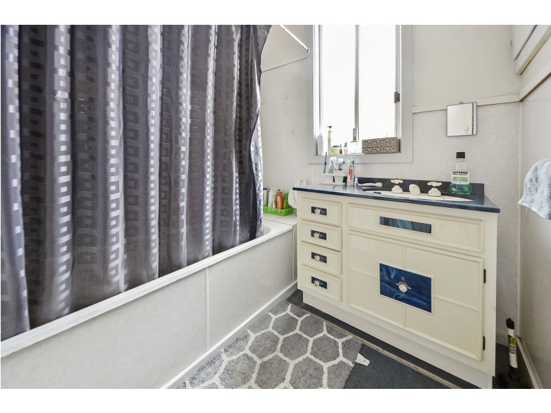 10 Oswald Street, Portland VIC 3305