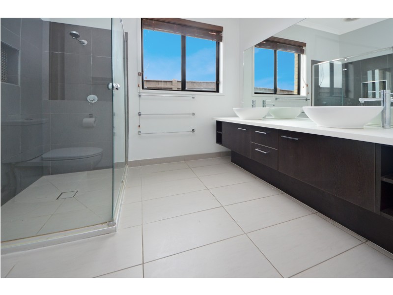 8 Pisces Court, Portland VIC 3305