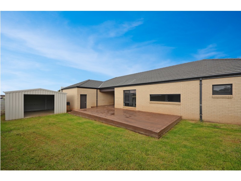 8 Pisces Court, Portland VIC 3305